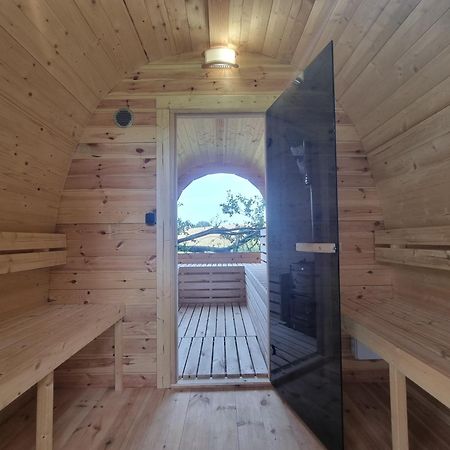 Loft Apartment Mit Grosser Badewanne A Mugeln Eksteriør bilde