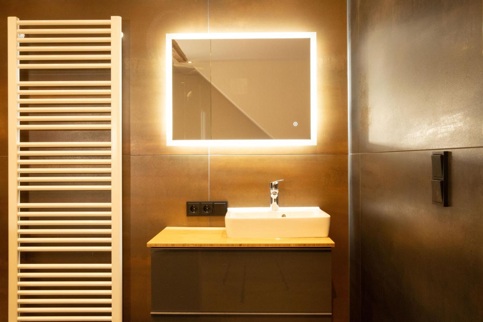 Loft Apartment Mit Grosser Badewanne A Mugeln Eksteriør bilde