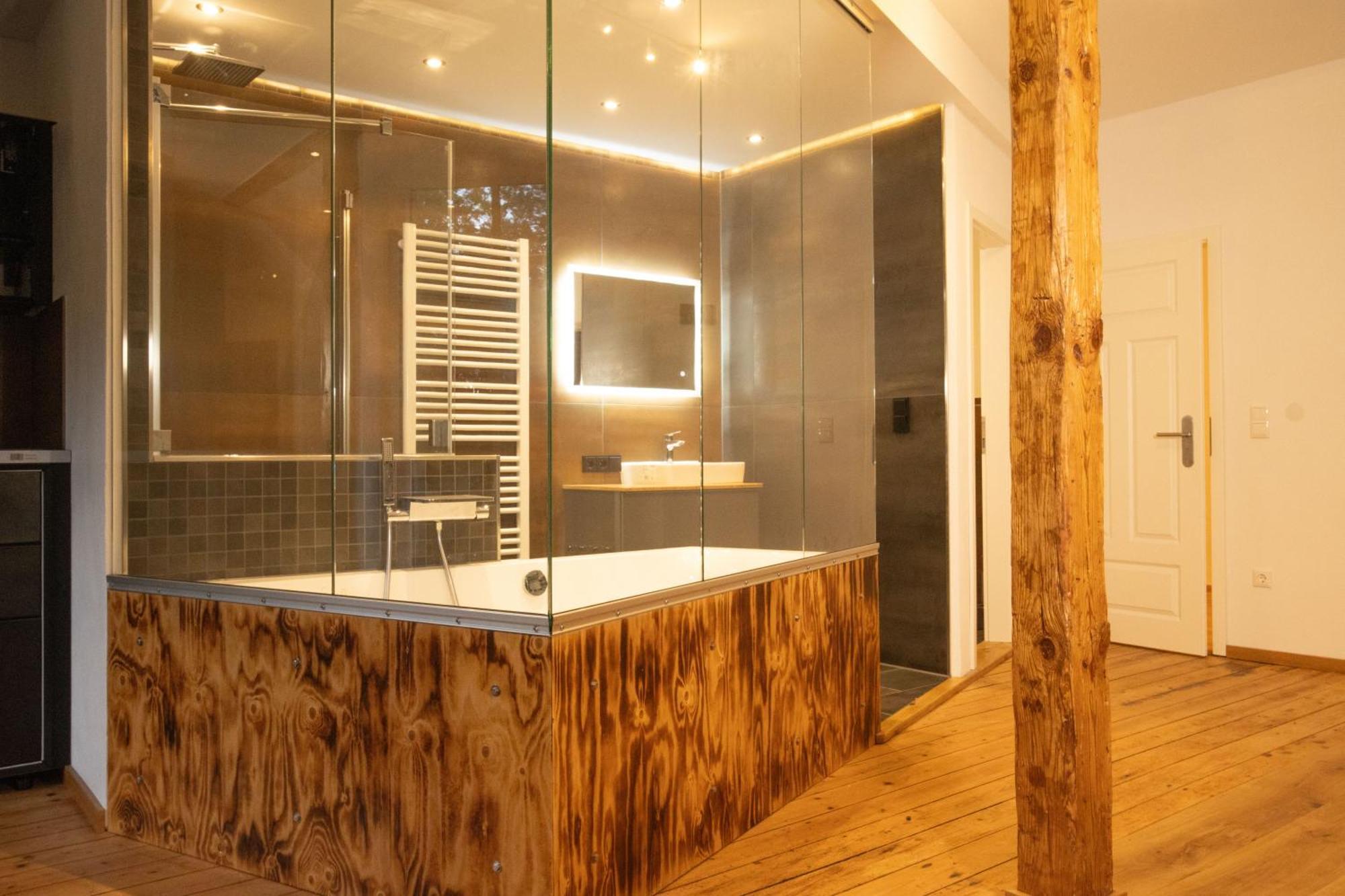 Loft Apartment Mit Grosser Badewanne A Mugeln Eksteriør bilde
